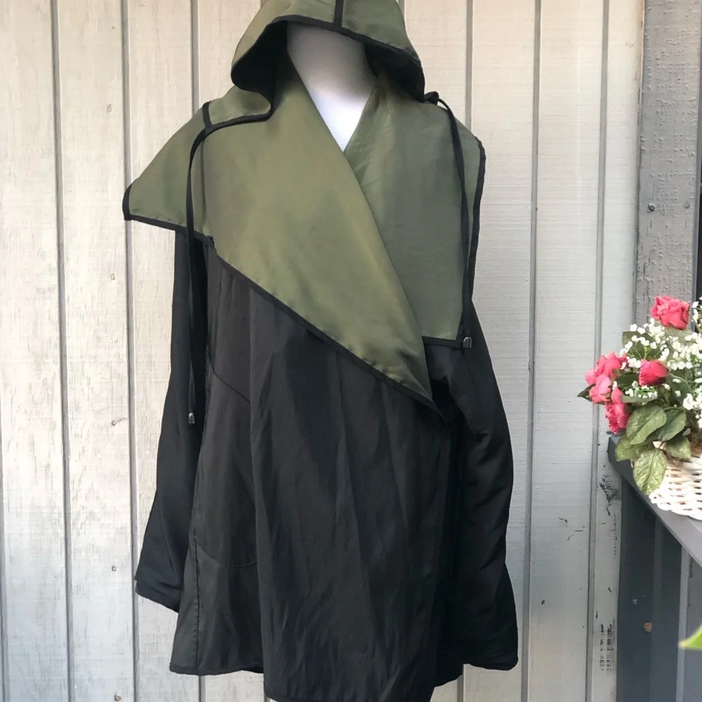 Reversible Black Olive Green Hooded Cape Poncho Windbreaker Jacket One size - Picture 10 of 13